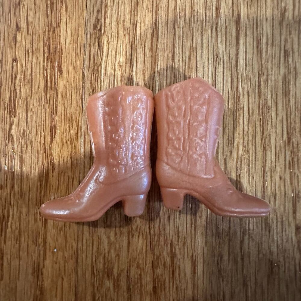 Vintage cowgirl boots for Barbie and fashion dolls